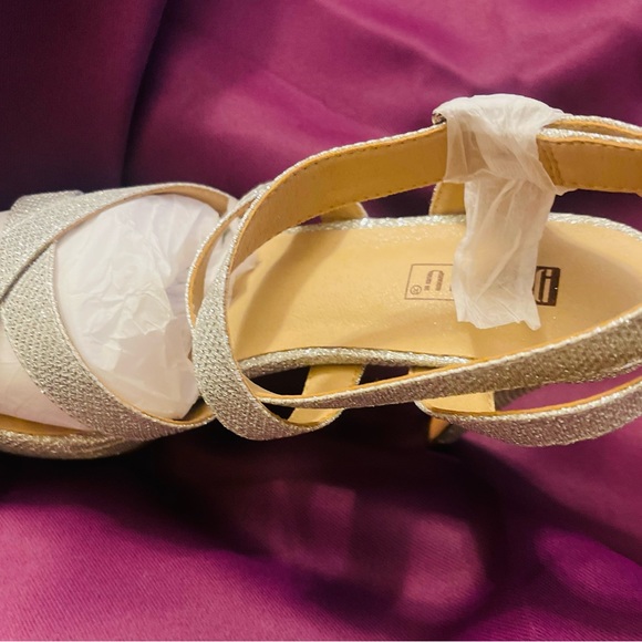 Women's Silver Suedes Open Toe High Heel Platform Dress Pump Sandals - Picture 7 of 14